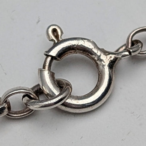 1977 British sterling silver jubilee ingot pendant and sterling silver chain, total weight 21g, Excalibur Jewellery②